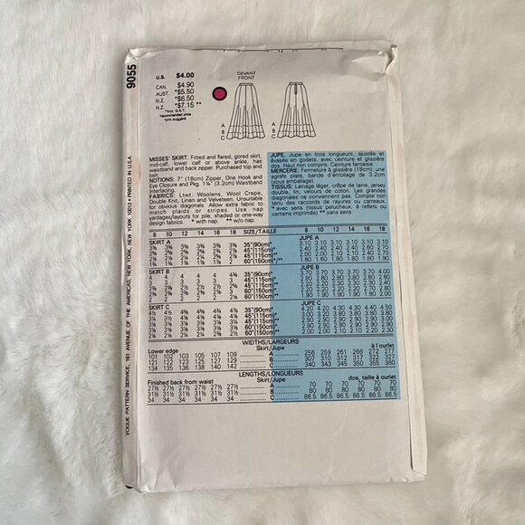 2 Vogue Sewing Patterns - Picture 5 of 5